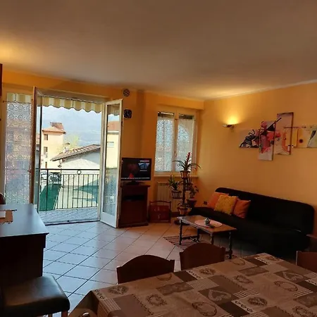 Casa Amarela Lägenhet Gravedona