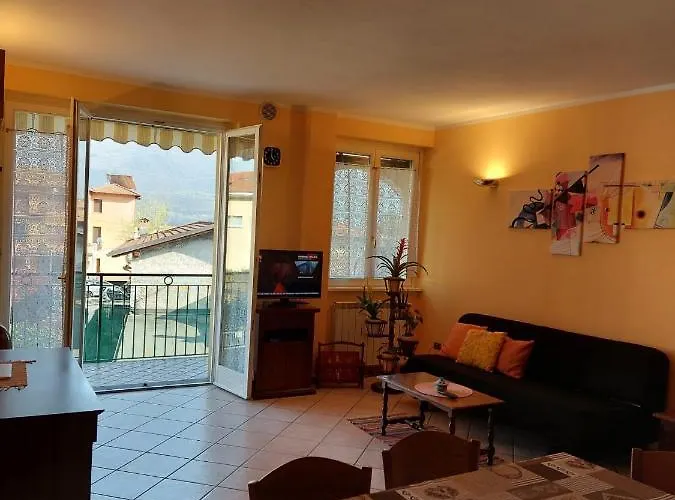 Casa Amarela Daire Gravedona